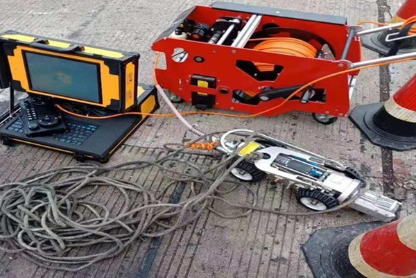 路桥CCTV管道检测机器人